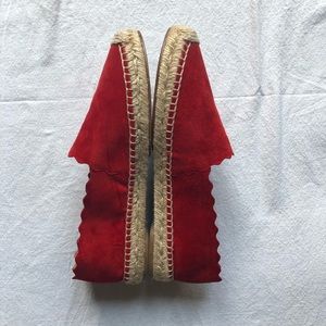CHLOE Red Suede Scalloped Espadrille Flats